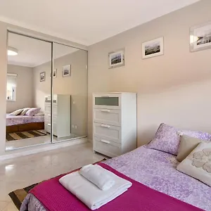https://vilamoura-apartment-3-bedroom.hotelaalgarve.com