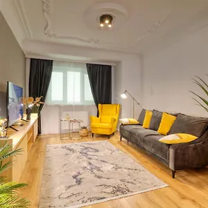 https://historical-center-by-4el.bucharesthotelsnow.com